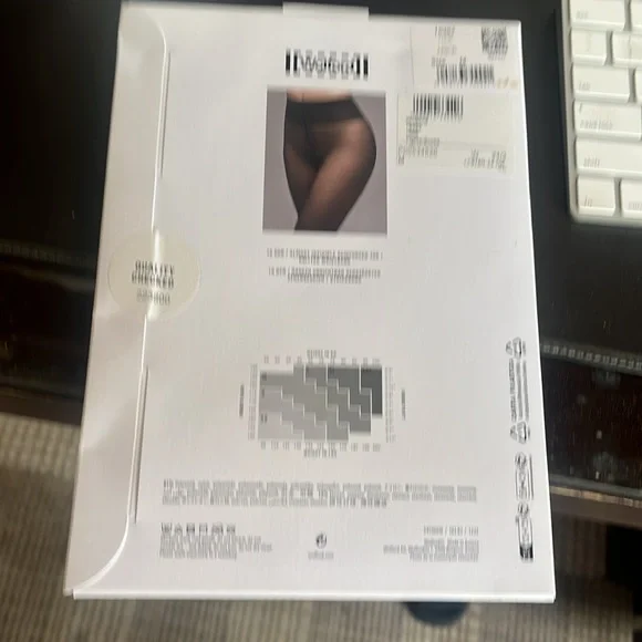 Wolford Black Individual 10 Tights - Picture 2 of 3